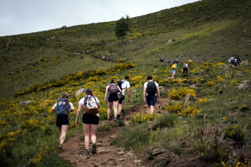 La marche toujours en plein boom, la rando séduit de plus en plus de femmes