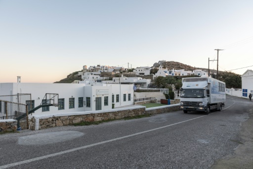 En Grèce, d'île en île avec les camions médicaux itinérants