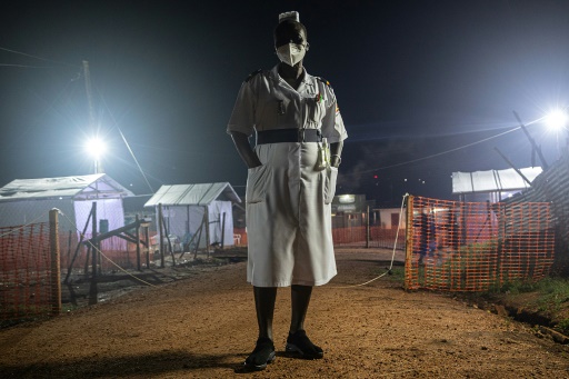 Ebola en Ouganda: extension du confinement dans deux districts 