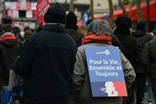 Des opposants à l'avortement manifestent dans le cadre de la 'marche pour la vie', le 19 janvier 2025 à Paris
