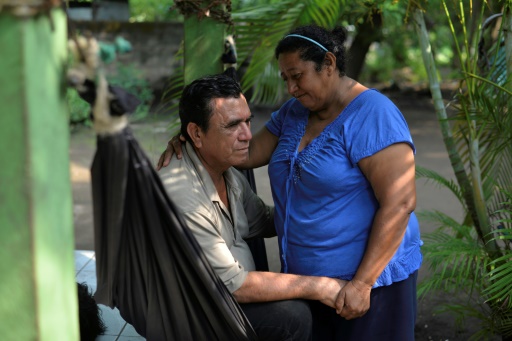Luis Gomez, ancien travailleur agricole devenu stérile, et son épouse Idalia Paz à Chinandega, le 11 mai 2022 au Nicaragua
